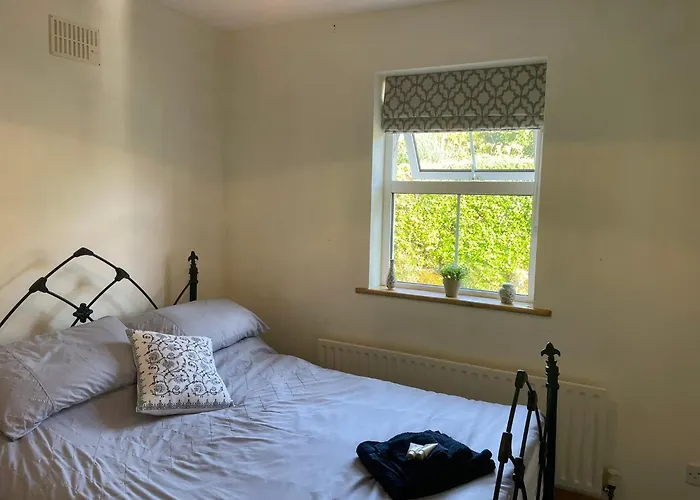 Feriehus Mountain Retreat - Bright & Spacious 2 Bed With Large Garden